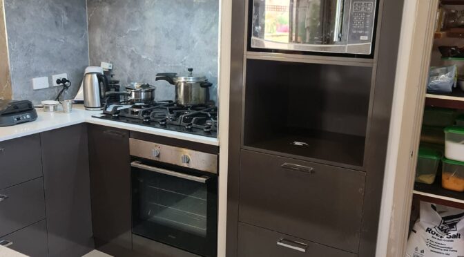 Complete New Kitchen/stone benchtop/splasback